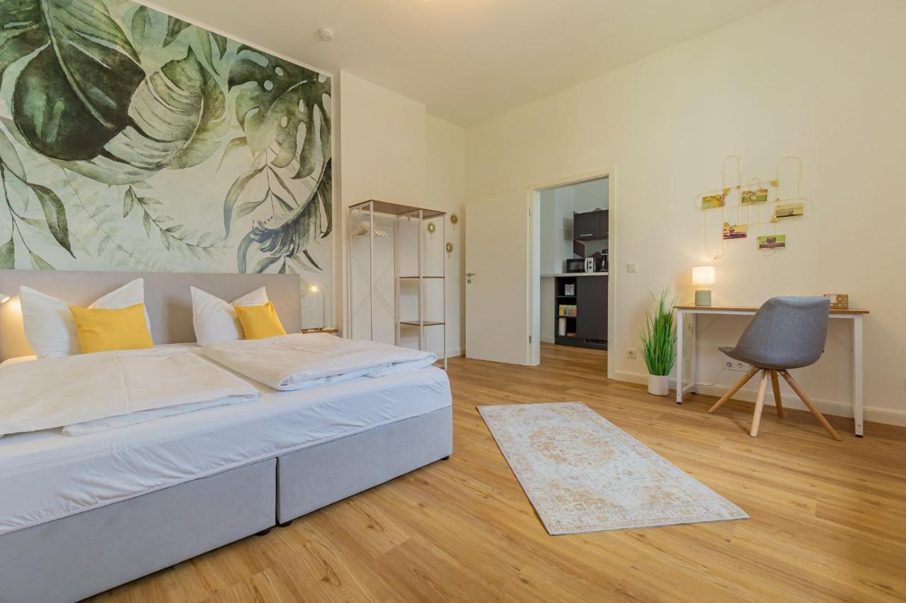 Modernes Apartment - Zentral, Ruhig, Wlan, Netflix, Kueche, Schreibtisch, Parkplatz, Waschtrockner Cottbus Exterior photo