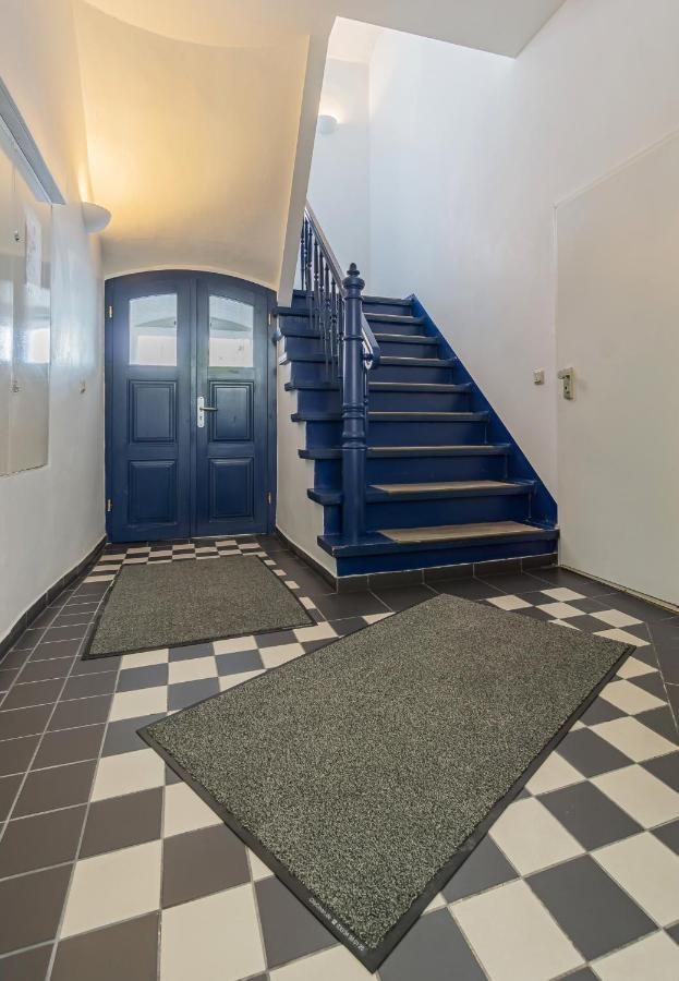 Modernes Apartment - Zentral, Ruhig, Wlan, Netflix, Kueche, Schreibtisch, Parkplatz, Waschtrockner Cottbus Exterior photo